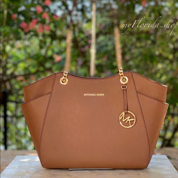 Michael Kors Handbags - 🔥Sale🔥NWT❗️ Michael Kors Bag / Tote Brown